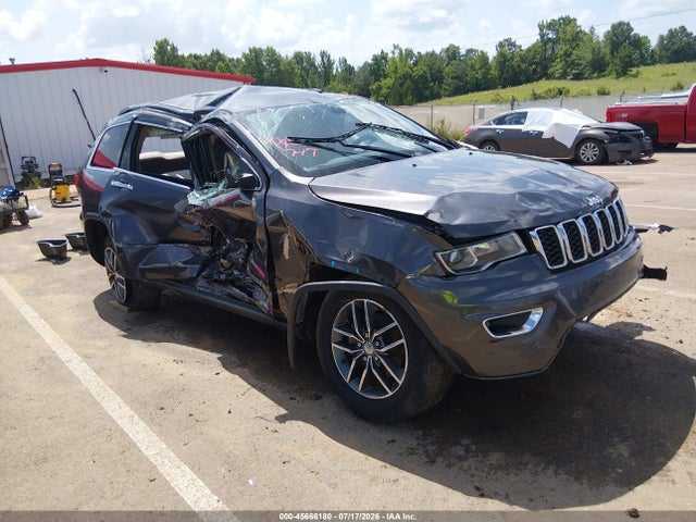 Auction sale of the 2017 Jeep Grand Cherokee Limited, vin: 1C4RJEBG4HC685156, lot number: 45666180