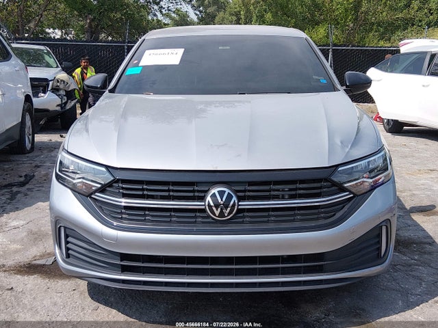 2022 Volkswagen Jetta 1.5t Sport მანქანა იყიდება აუქციონზე, vin: 3VWBM7BU4NM022087, აუქციონის ნომერი: 45666184