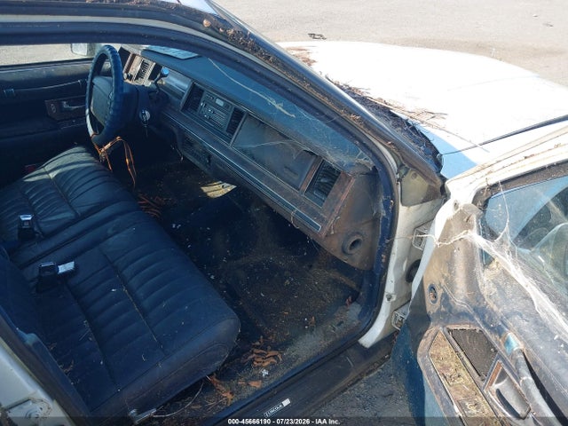 45666190 :رقم المزاد ، 1LNCM81W1MY737133 vin ، 1991 Lincoln Town Car Executive مزاد بيع