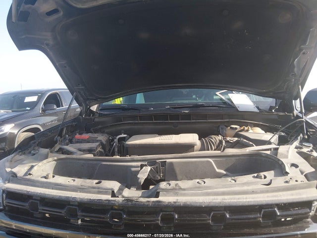 Продаж на аукціоні авто 2021 Chevrolet Tahoe Z71, vin: 1GNSKPKD0MR350670, номер лоту: 45666217