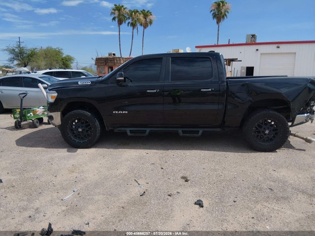 1C6SRFFT1KN881789 RAM 1500 Big Horn/lone Star 4x4 5&#039;7 Box