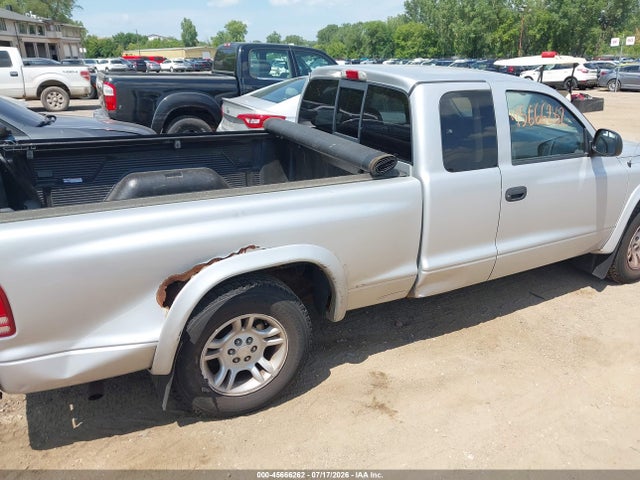 45666262 :رقم المزاد ، 1D7HL42N73S256371 vin ، 2003 Dodge Dakota Slt مزاد بيع
