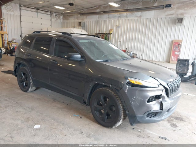 2017 Jeep Cherokee Altitude მანქანა იყიდება აუქციონზე, vin: 1C4PJLAB7HW578408, აუქციონის ნომერი: 45666342