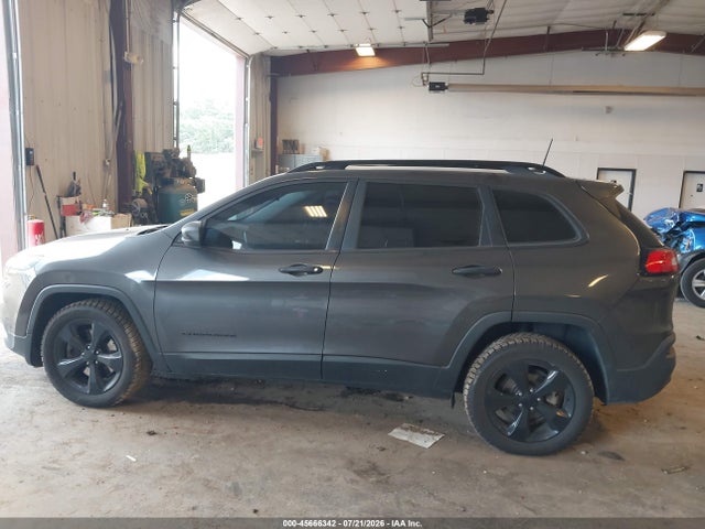 2017 Jeep Cherokee Altitude მანქანა იყიდება აუქციონზე, vin: 1C4PJLAB7HW578408, აუქციონის ნომერი: 45666342