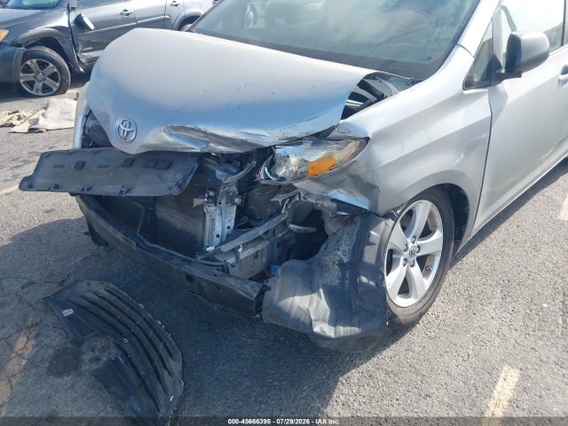 Продажа на аукционе авто 2012 Toyota Sienna Le V6 8 Passenger, vin: 5TDKK3DC8CS214342, номер лота: 45666395
