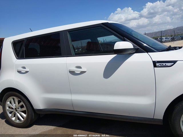 KIA SOUL + 2018 KNDJP3A59J7530004 Image 13