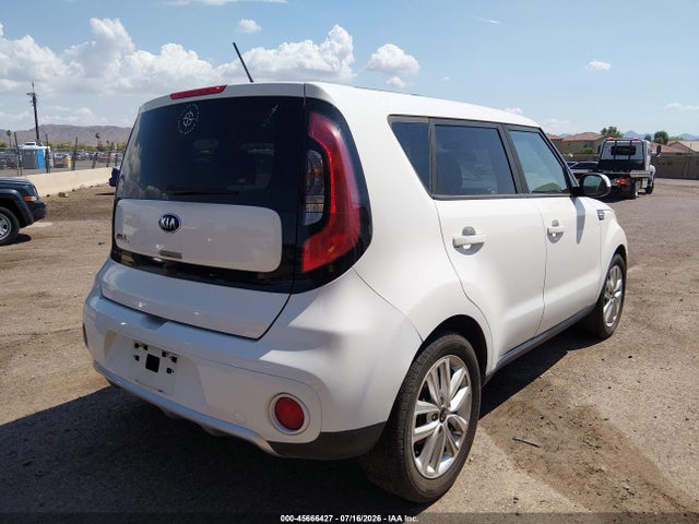 KIA SOUL + 2018 KNDJP3A59J7530004 Image 4
