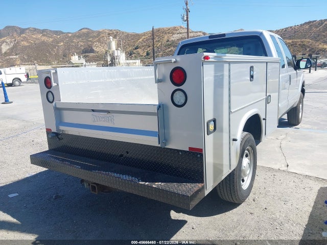 Ford F-350 Xl 2016 1FD8X3B62GED16221 Image 4