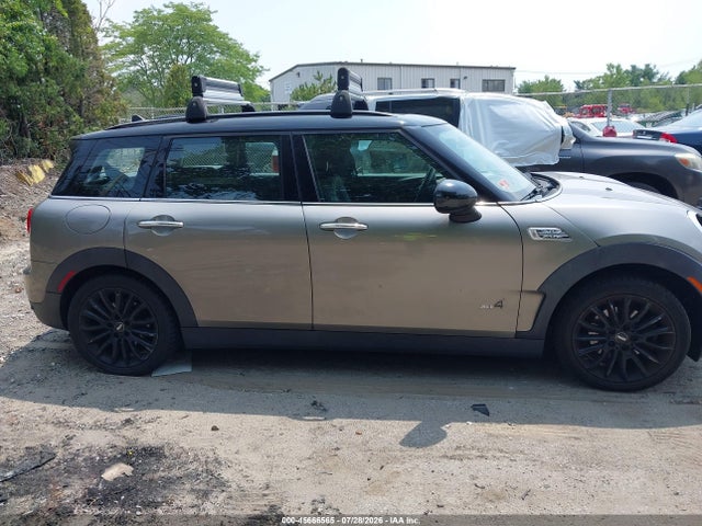45666565 :رقم المزاد ، WMWLU1C52J2F28952 vin ، 2018 Mini Clubman Cooper مزاد بيع