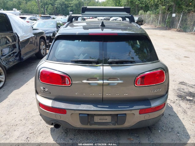 45666565 :رقم المزاد ، WMWLU1C52J2F28952 vin ، 2018 Mini Clubman Cooper مزاد بيع