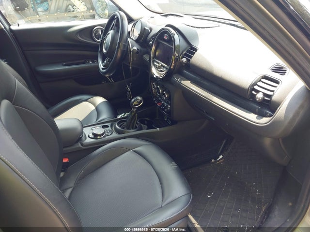 45666565 :رقم المزاد ، WMWLU1C52J2F28952 vin ، 2018 Mini Clubman Cooper مزاد بيع