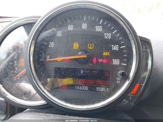 45666565 :رقم المزاد ، WMWLU1C52J2F28952 vin ، 2018 Mini Clubman Cooper مزاد بيع