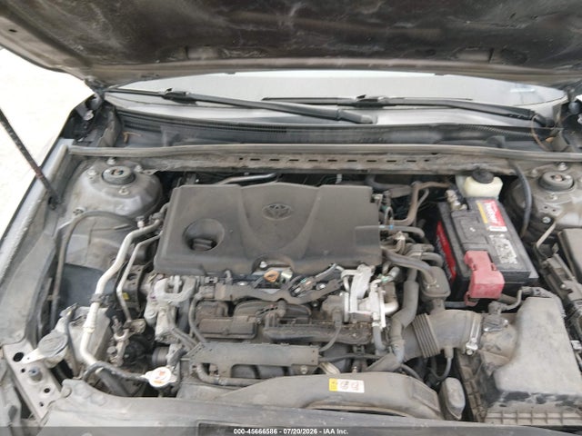 2018 Toyota Camry Le მანქანა იყიდება აუქციონზე, vin: 4T1B11HKXJU143335, აუქციონის ნომერი: 45666586