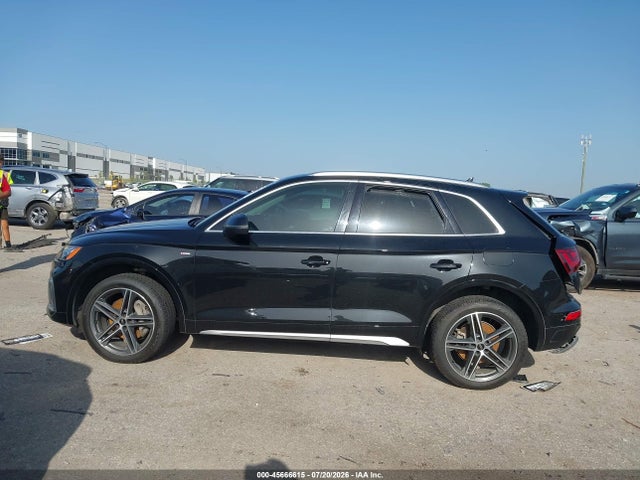 Продаж на аукціоні авто 2021 Audi Q5 Premium Plus 55 Tfsi E Quattro S Tronic, vin: WA1E2AFY8M2047140, номер лоту: 45666615