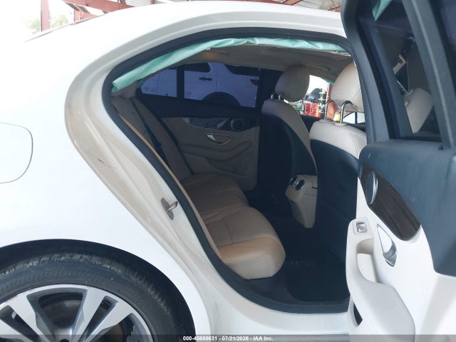 55SWF8DB1KU317310 Mercedes-Benz C 300