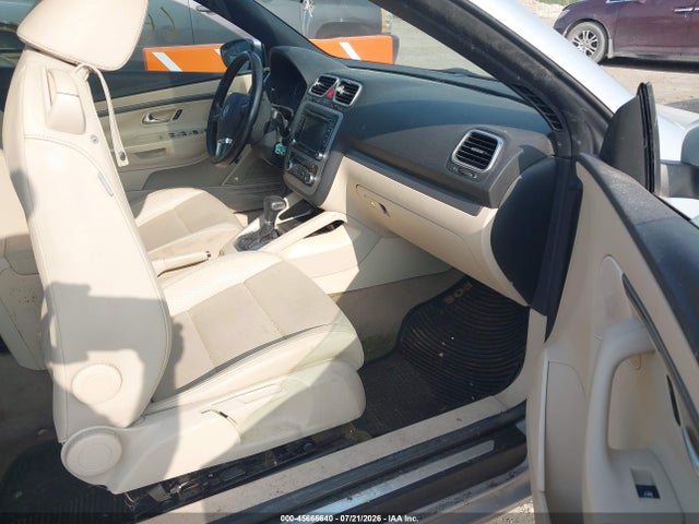 45666640 :رقم المزاد ، WVWBA7AH4AV018136 vin ، 2010 Volkswagen Eos Komfort مزاد بيع
