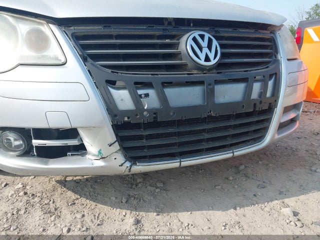 45666640 :رقم المزاد ، WVWBA7AH4AV018136 vin ، 2010 Volkswagen Eos Komfort مزاد بيع