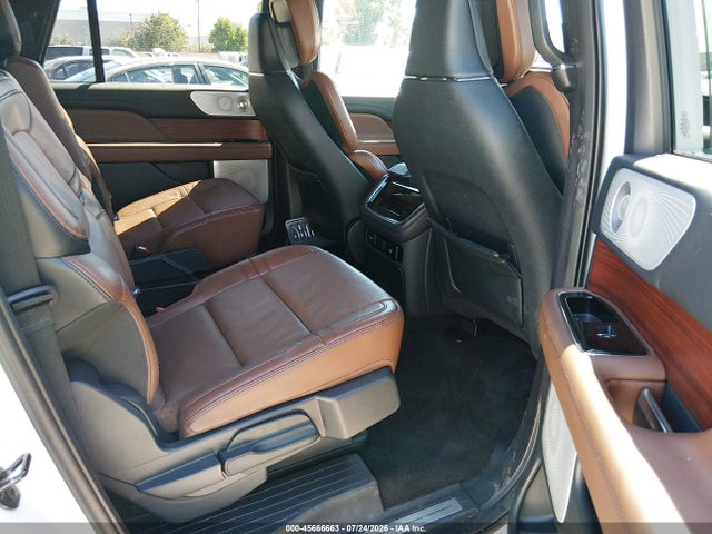 5LMJJ3LG7REL15625 Lincoln Navigator Reserve L