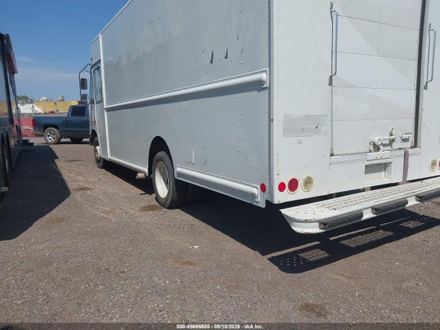 Ford F-59 Commercial Stripped 2016 1F65F5KY5G0A13487 Image 3