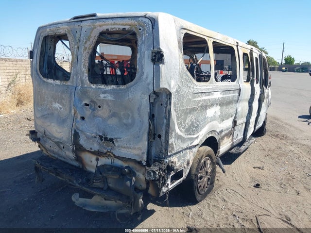 1FBZX2ZM2FKA73327 Ford Transit-350 Xlt