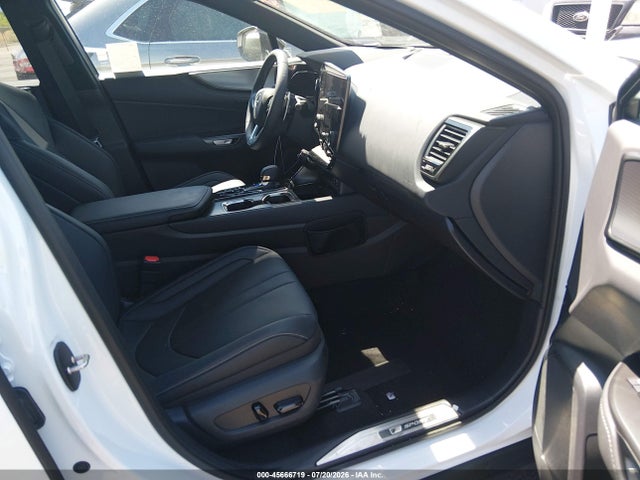 JTJKKCFZ8T2096329 Lexus Nx 450h+ F Sport Handling