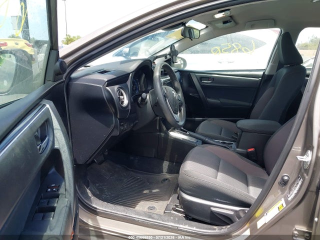 Toyota COROLLA LE 2018 5YFBURHEXJP746741 Image 5