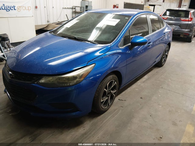 Chevrolet Cruze Lt Auto 2018 1G1BE5SM7J7130835 Image 2