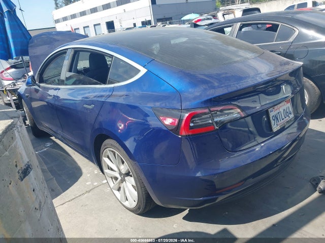 Tesla Model 3 Long Range/mid Range 2018 5YJ3E1EAXJF076351 Image 3