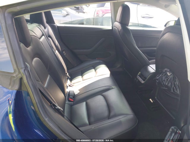Tesla Model 3 Long Range/mid Range 2018 5YJ3E1EAXJF076351 Image 8