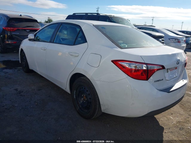 Toyota COROLLA LE 2016 5YFBURHE8GP416153 Image 3