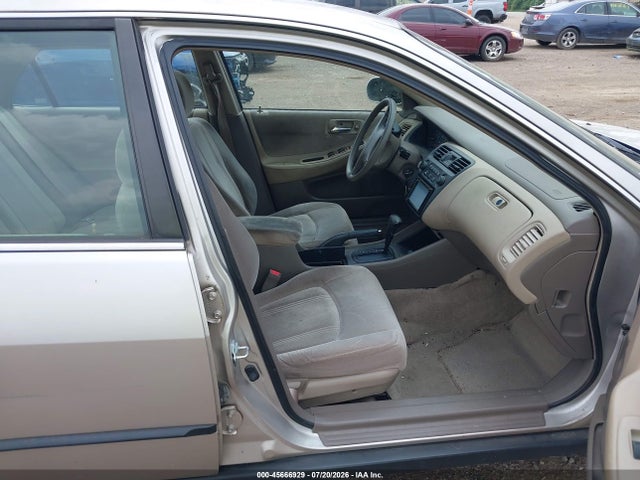 1999 Honda Accord Lx მანქანა იყიდება აუქციონზე, vin: 1HGCG5646XA040699, აუქციონის ნომერი: 45666929