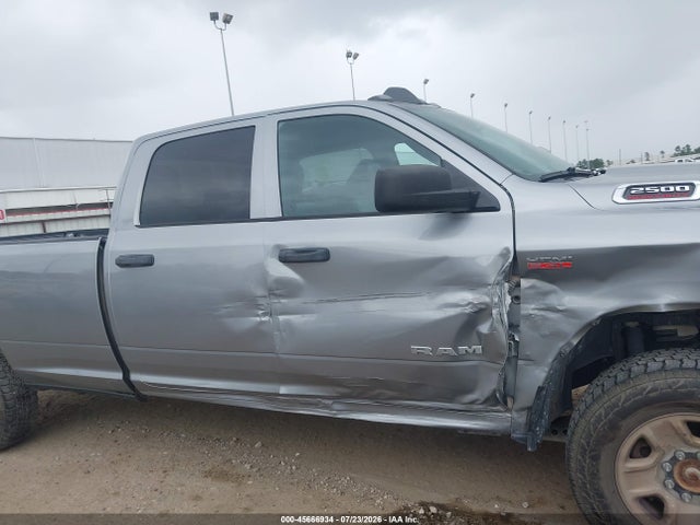 45666934 :رقم المزاد ، 3C6UR5HJ9NG252406 vin ، 2022 Ram 2500 Tradesman  4x4 8' Box مزاد بيع