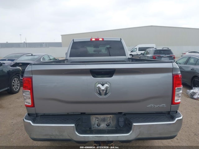 45666934 :رقم المزاد ، 3C6UR5HJ9NG252406 vin ، 2022 Ram 2500 Tradesman  4x4 8' Box مزاد بيع