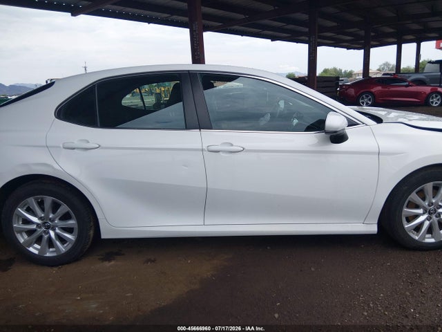 4T1B11HK3JU528753 Toyota CAMRY LE