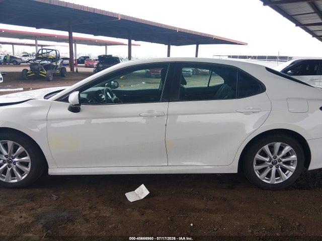4T1B11HK3JU528753 Toyota CAMRY LE