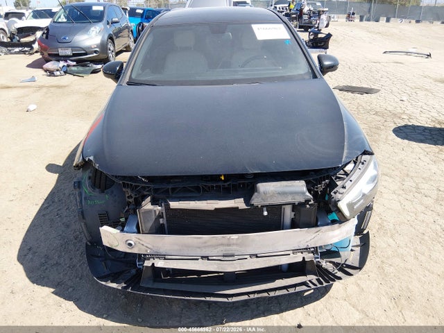 W1K3G4EB8MJ300207 Mercedes-Benz A 220