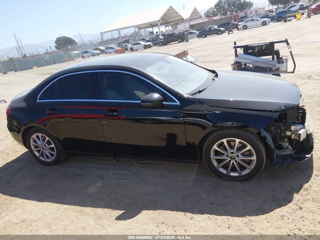 W1K3G4EB8MJ300207 Mercedes-Benz A 220