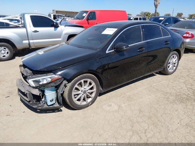 W1K3G4EB8MJ300207 Mercedes-Benz A 220