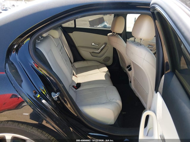 W1K3G4EB8MJ300207 Mercedes-Benz A 220