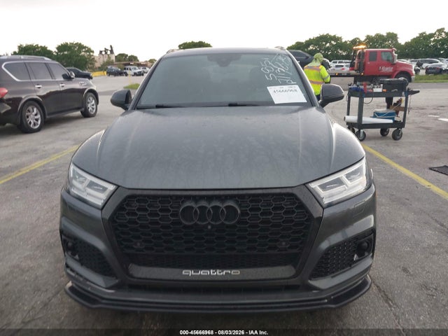 45666968 :رقم المزاد ، WA1C4AFY8J2055851 vin ، 2018 Audi Sq5 3.0t Premium Plus مزاد بيع