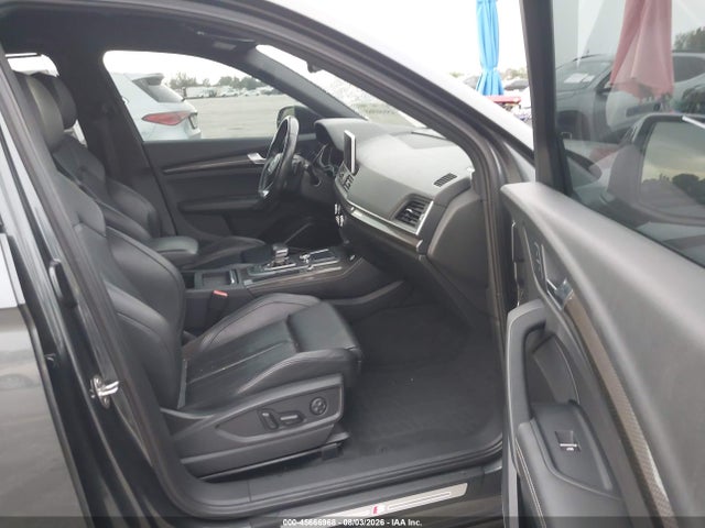 45666968 :رقم المزاد ، WA1C4AFY8J2055851 vin ، 2018 Audi Sq5 3.0t Premium Plus مزاد بيع