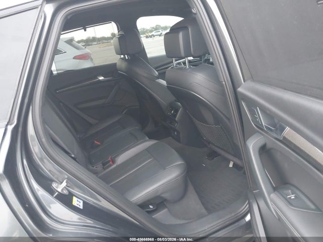 45666968 :رقم المزاد ، WA1C4AFY8J2055851 vin ، 2018 Audi Sq5 3.0t Premium Plus مزاد بيع