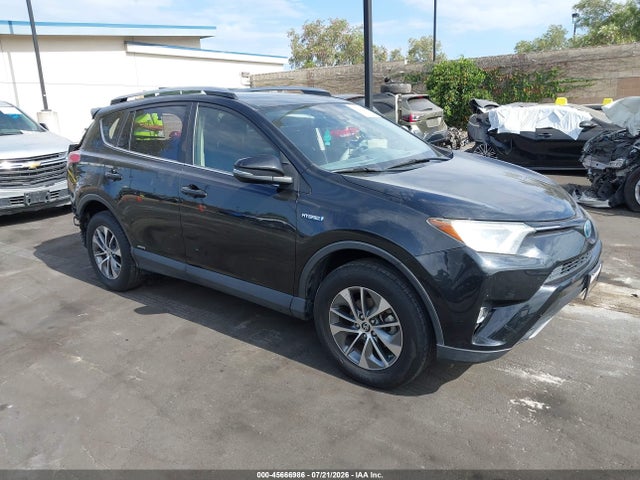 Toyota Rav4 Hybrid Xle 2018 JTMRJREV1JD227785 главное изображение