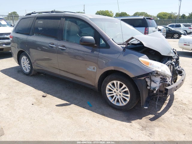 Продаж на аукціоні авто 2013 Toyota Sienna Xle V6 8 Passenger, vin: 5TDYK3DC1DS351585, номер лоту: 45667035