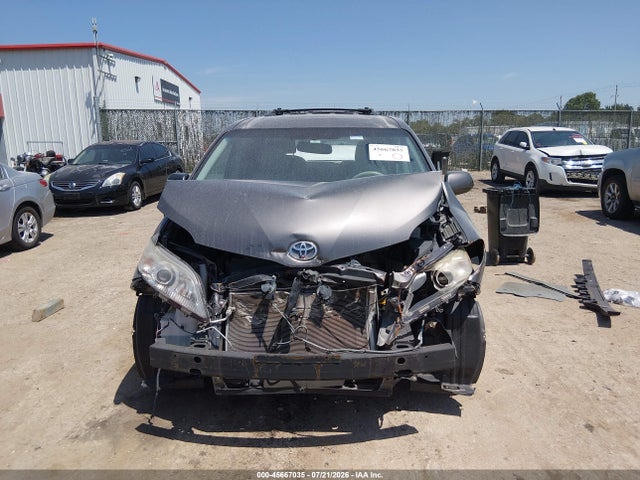 Продаж на аукціоні авто 2013 Toyota Sienna Xle V6 8 Passenger, vin: 5TDYK3DC1DS351585, номер лоту: 45667035