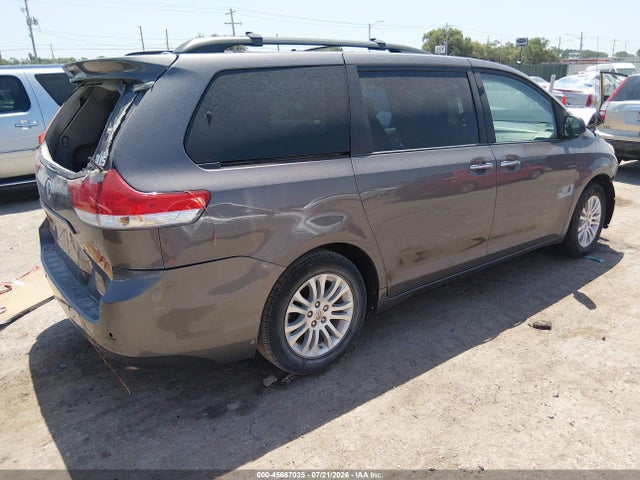 Продаж на аукціоні авто 2013 Toyota Sienna Xle V6 8 Passenger, vin: 5TDYK3DC1DS351585, номер лоту: 45667035