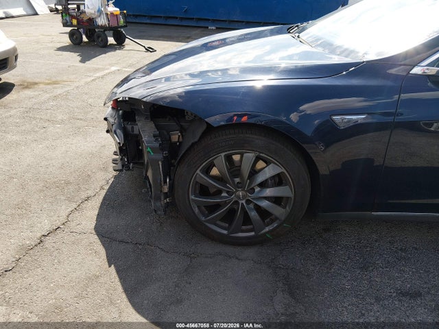Tesla MODEL S 2015 5YJSA1H24FFP77759 Image 19