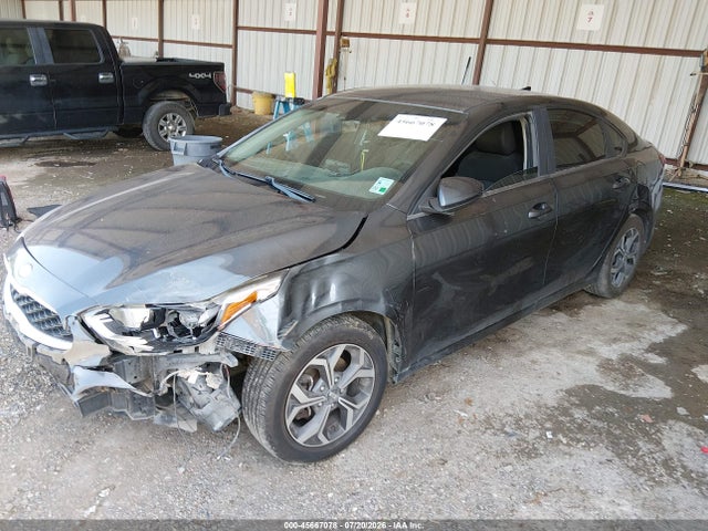 KIA Forte Lxs 2019 3KPF24AD7KE125939 Image 2