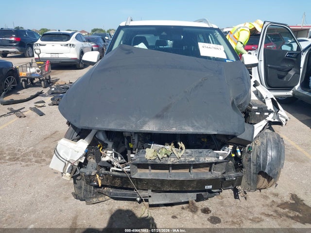 45667083 :رقم المزاد ، KMHRC8A39MU121268 vin ، 2021 Hyundai Venue Sel مزاد بيع