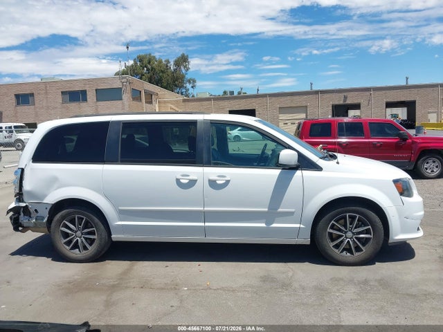 2C4RDGEG8GR277585 Dodge Grand Caravan R/t